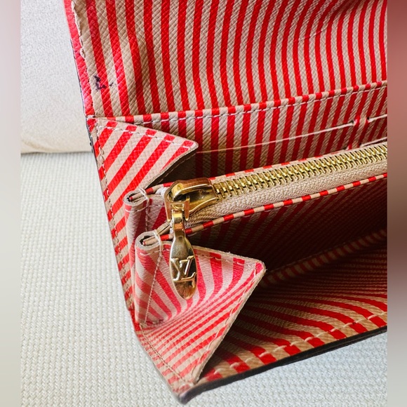 ✨LOUIS VUITTON TRUNK MONOGRAM CANVAS WALLET✨ - Picture 13 of 14